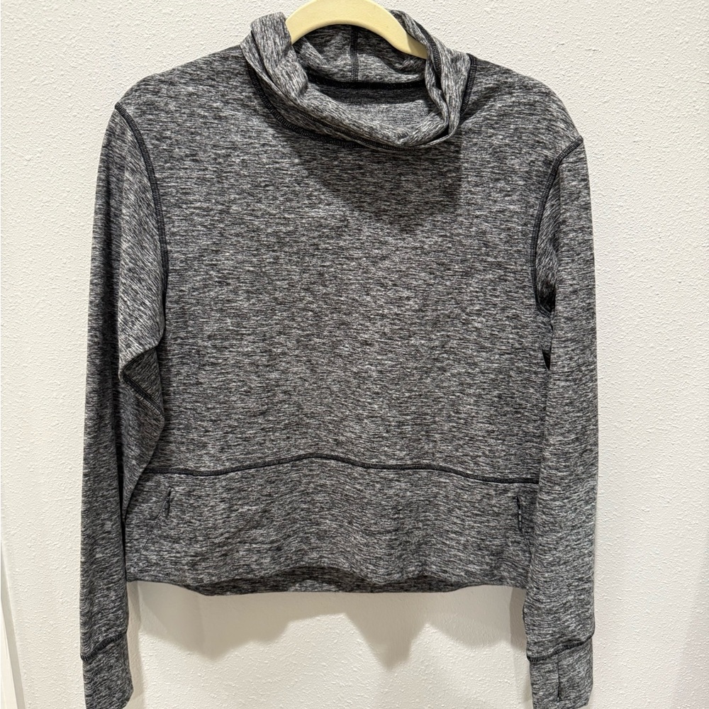 Lululemon Grey Pullover turtleneck
